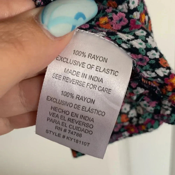 Patrons of Peace Floral Tank Top - Picture 4 of 4